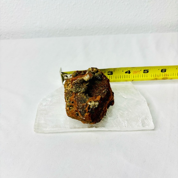 Adamite mineral stone - Picture 9 of 9